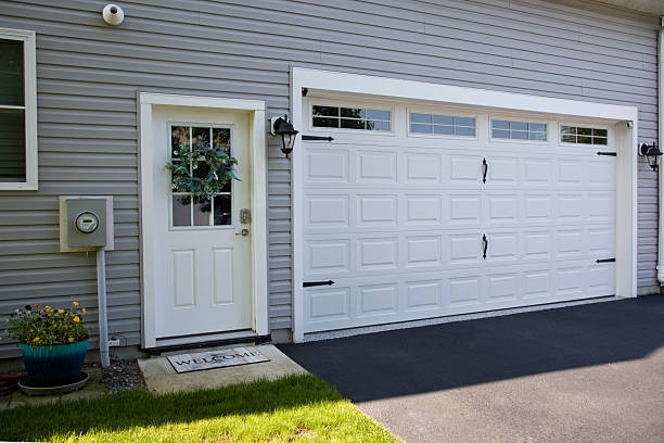 24/7 Emergency Garage Door Panel Replacement experts in Denair, CA